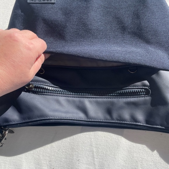 Travelon Navy Antitheft Crossbody Bag - Picture 4 of 6